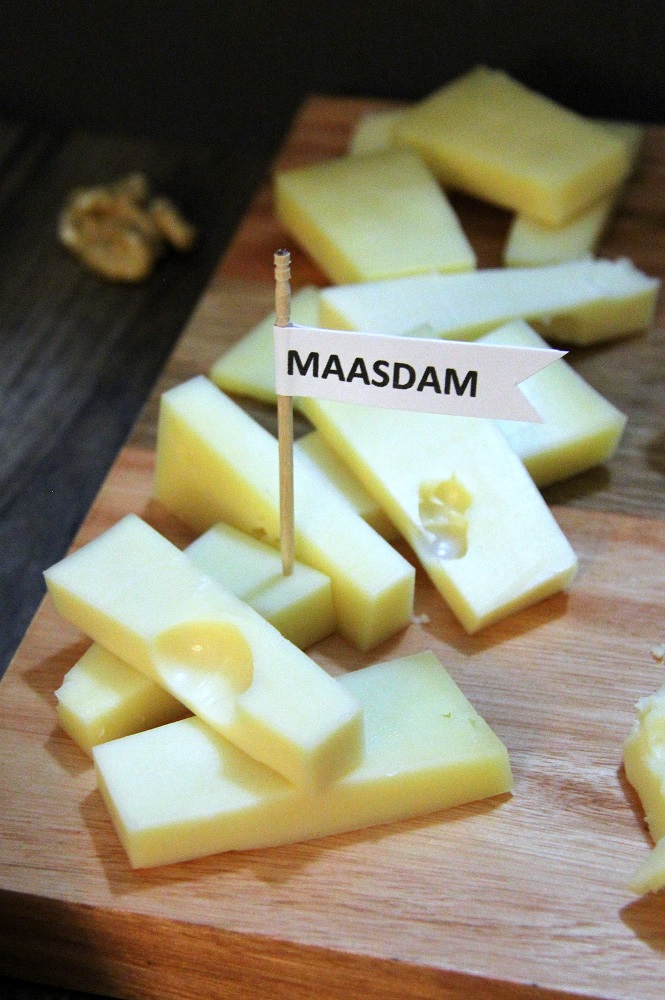 Tabua de queijos Maasdam 2